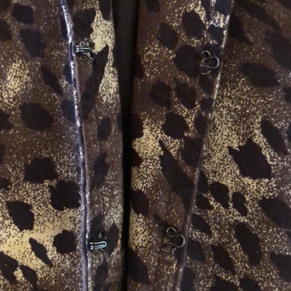 Leopard Print Jacket - Picture 14 of 14